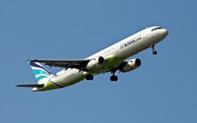 대한항공 '날개'까지 단 에어부산, 유상증자 순항 기대