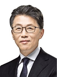 LF의 온·오프 매장 통합 실험 통했다