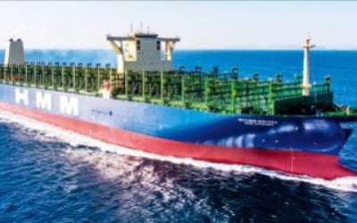 '고공행진' HMM, 전환사채에도 10兆 뭉칫돈