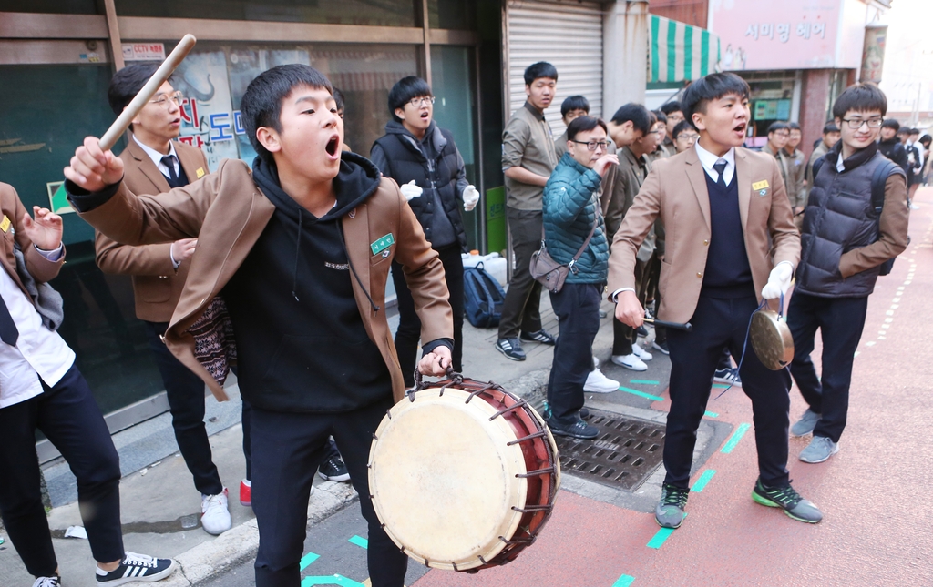 [사진톡톡] 코로나19도 막지 못한 수능