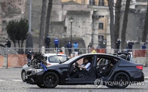 톰 크루즈 분노에 거리두기 안 지킨 직원 5명 결국 해고