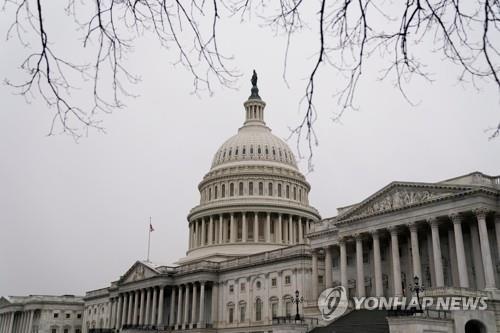 "미 상원, 1천조원 규모 '코로나 부양책' 진통끝 타결"