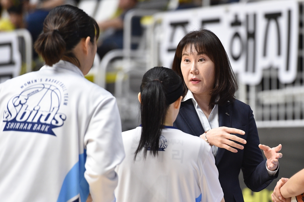 전주원·정선민, 여자농구대표팀 감독 후보 면접…내년 1월 선임