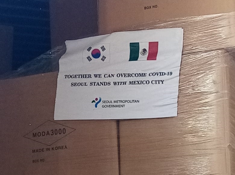 멕시코시티에 '자매도시' 서울이 보낸 방호복 3천500벌 도착