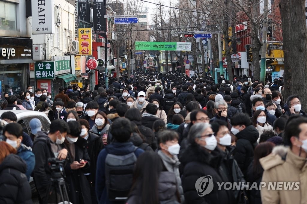 수도권 2.5단계 격상하나…정부, 오후 5시30분 발표