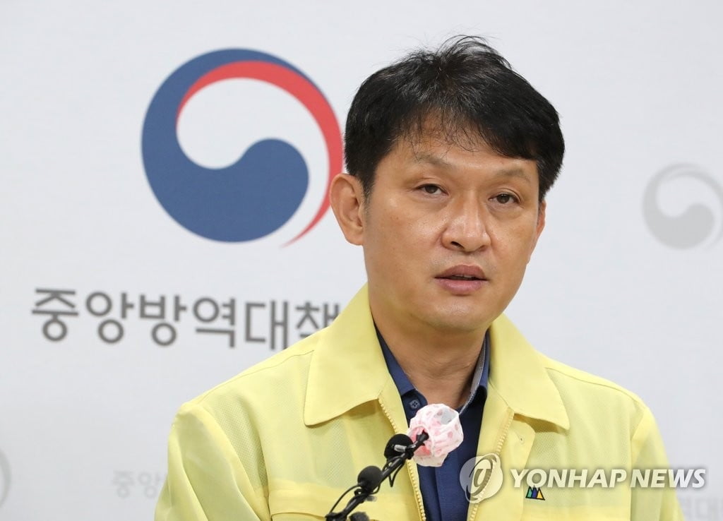 [속보] “코로나 3차 대유행, 가장 규모 크고 장기화”