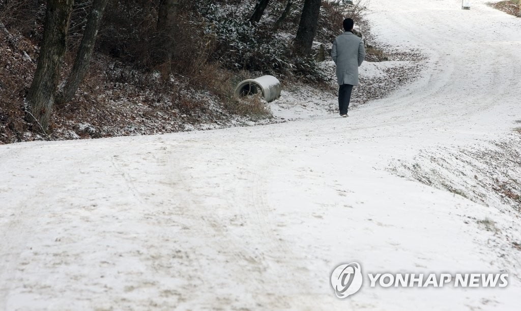 [날씨] 일요일 중부 최대 7㎝ 눈…중대본 1단계 가동