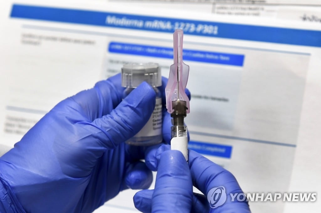 미, 코로나 백신 27만명 접종…알레르기 부작용 6건