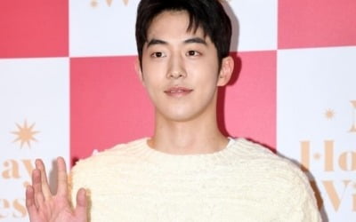 [스타탐구생활] 'TV·스크린·넷플릭스 섭렵' 남주혁, 내년이 더 기대되는 이유