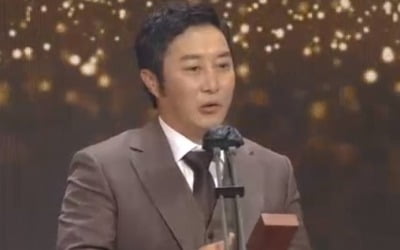 '2020 SBS 연예대상' 김병만, '정글의 법칙' 골든 콘텐츠상 수상