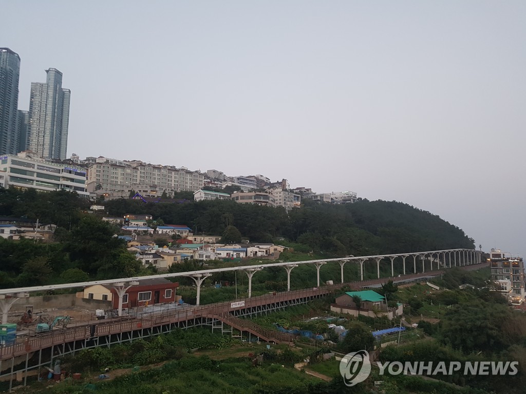 산불 낸 해운대 블루라인 파크…"원상 복구하고 책임 추궁해야"(종합)