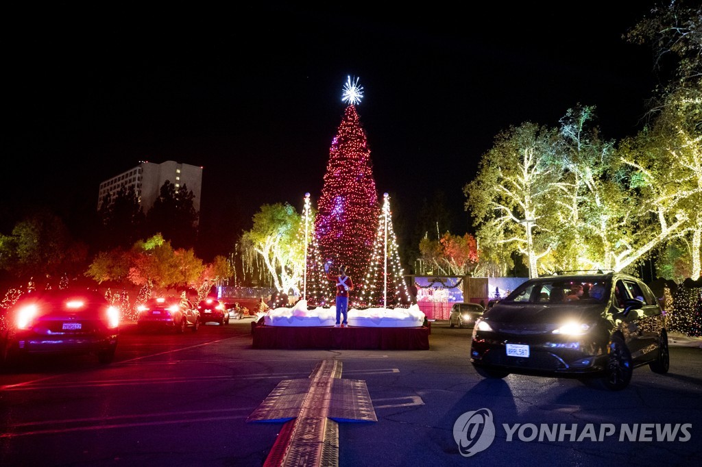 추수감사절 이은 제2악몽?…미당국자 "성탄절 확진자 증가 우려"