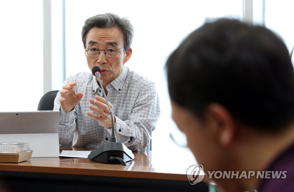 대한민국 인권상에 '가습기살균제 규명' 백도명 교수