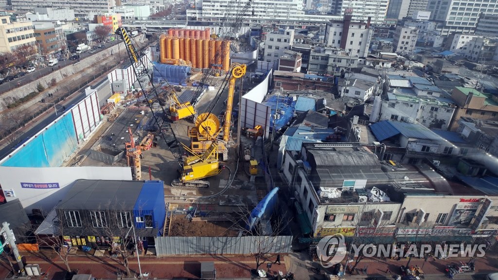 청계천·을지로 보존단체 "코로나 대유행 중 재개발 중단해야"