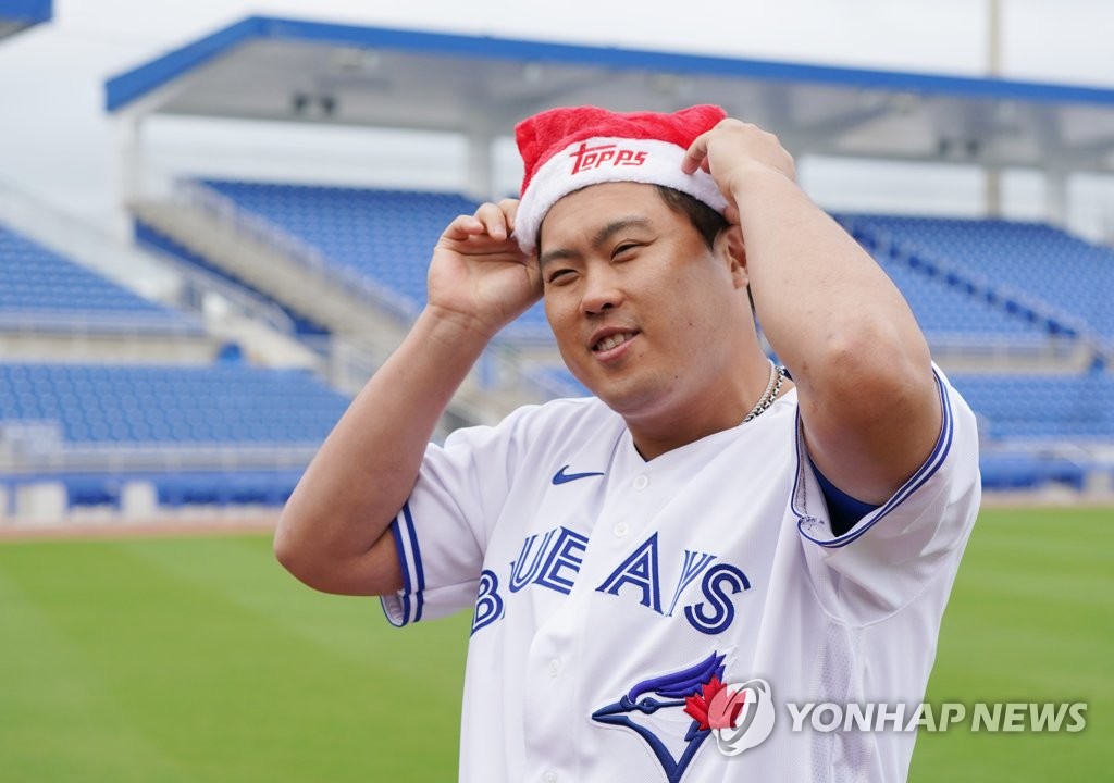 MLB 토론토가 바라는 크리스마스 선물…"류현진-바워 원투펀치"