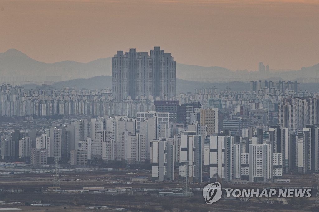 "전세난민 되느니 영끌로 집 사"…서울·경기 아파트 거래 증가