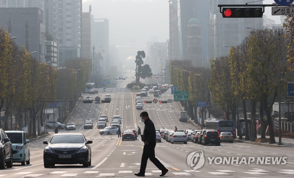 전국 곳곳 미세먼지 '나쁨'…제주 오후에 비