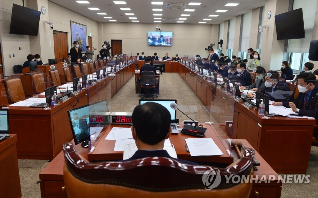 현대차 중고차시장 진출…"질적 성장 기회" vs "생태계 사멸"