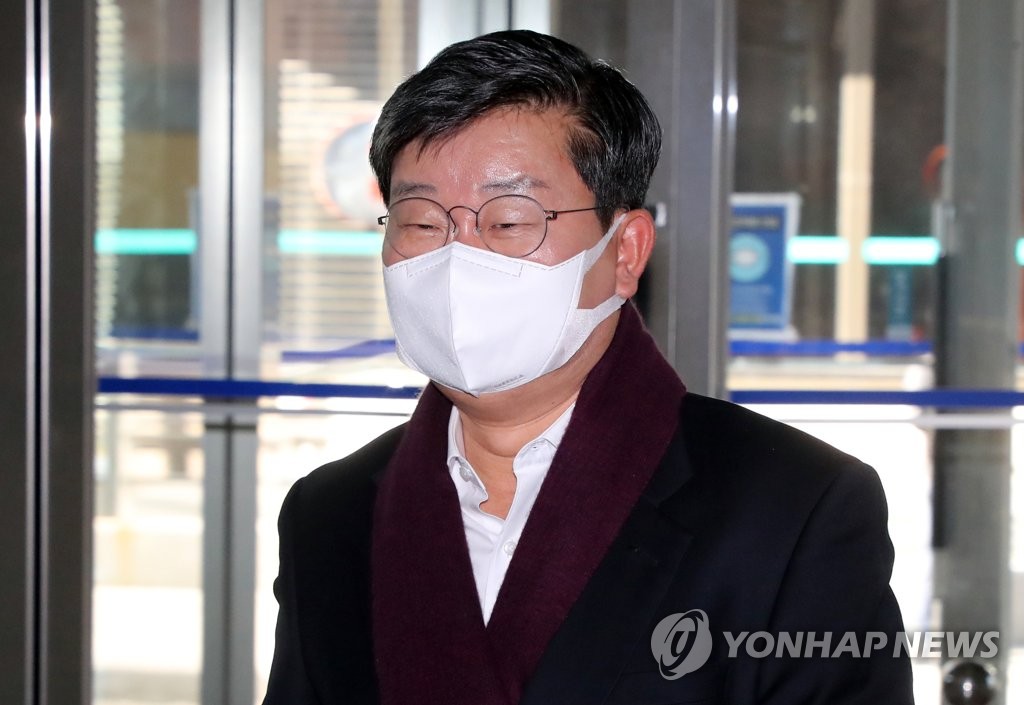 김형동 "딸 전세금 대주고 탈루" 전해철 "차용증에 이자받아"