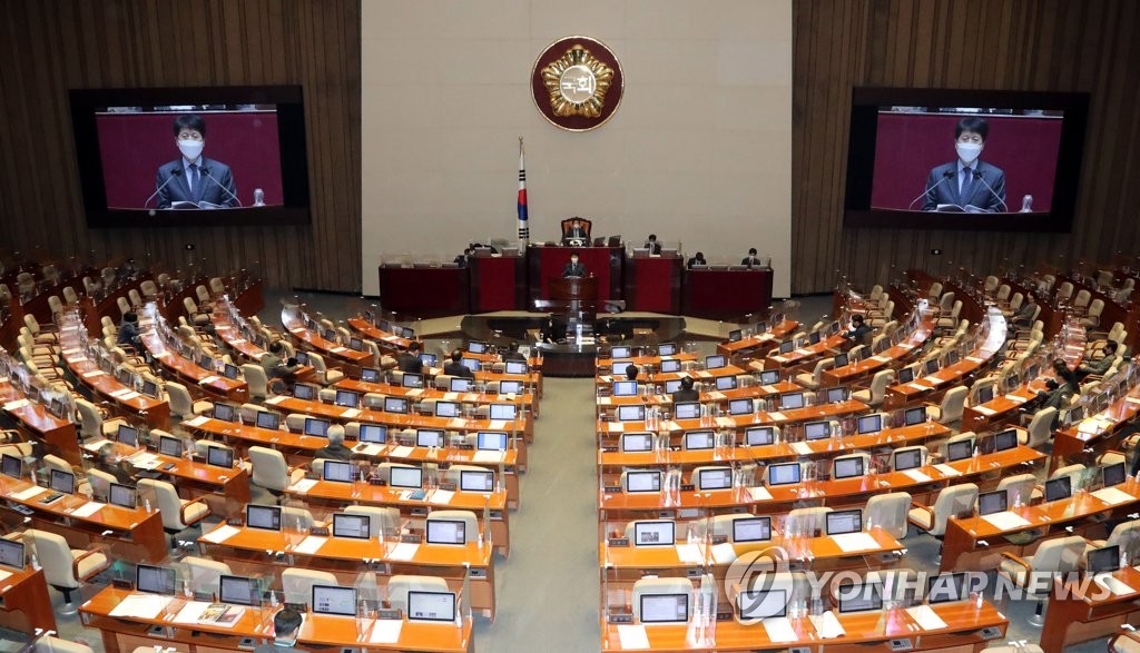 필리버스터 길어지자 여야 의원 구설 '속출'