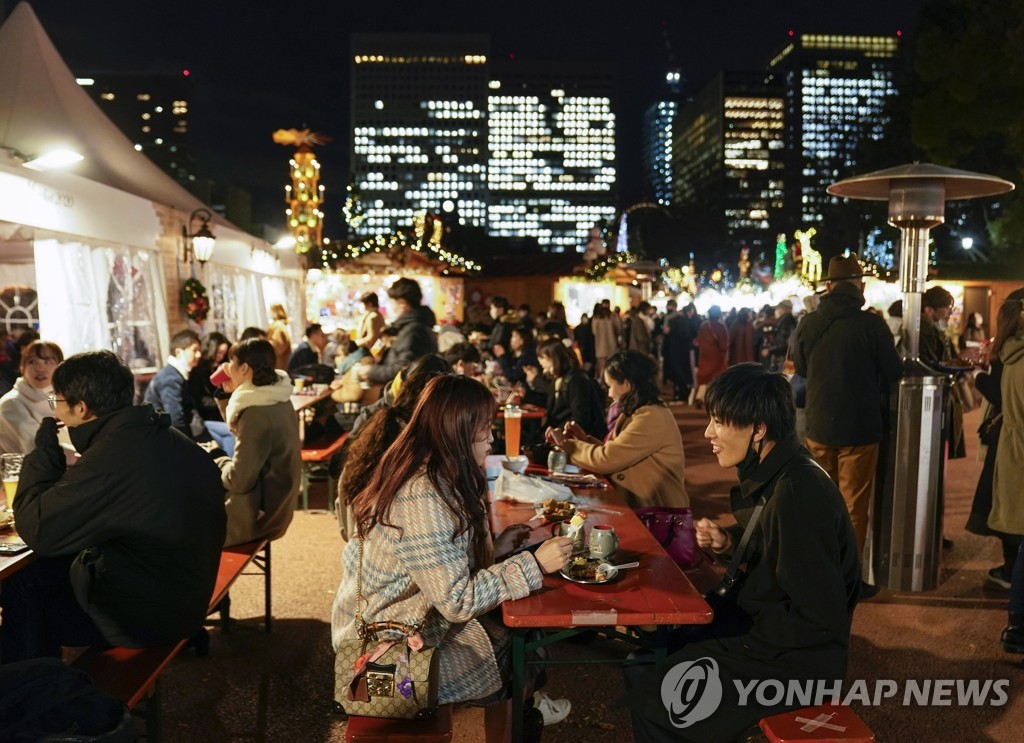 일본 코로나 신규확진 또 3천명 육박…사망·중증자 최다