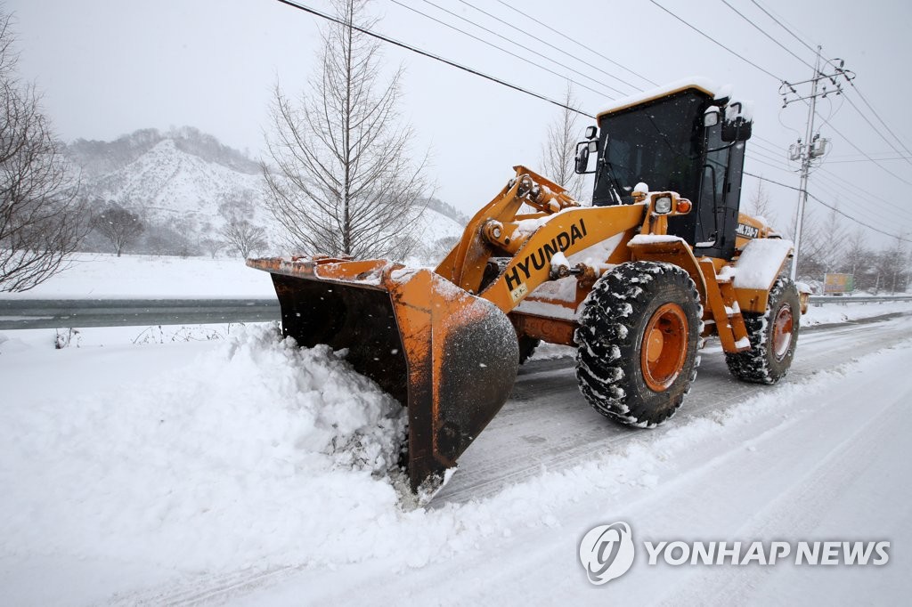 3년 만에 광주 대설경보…기압·온도 차가 눈구름 빚었다