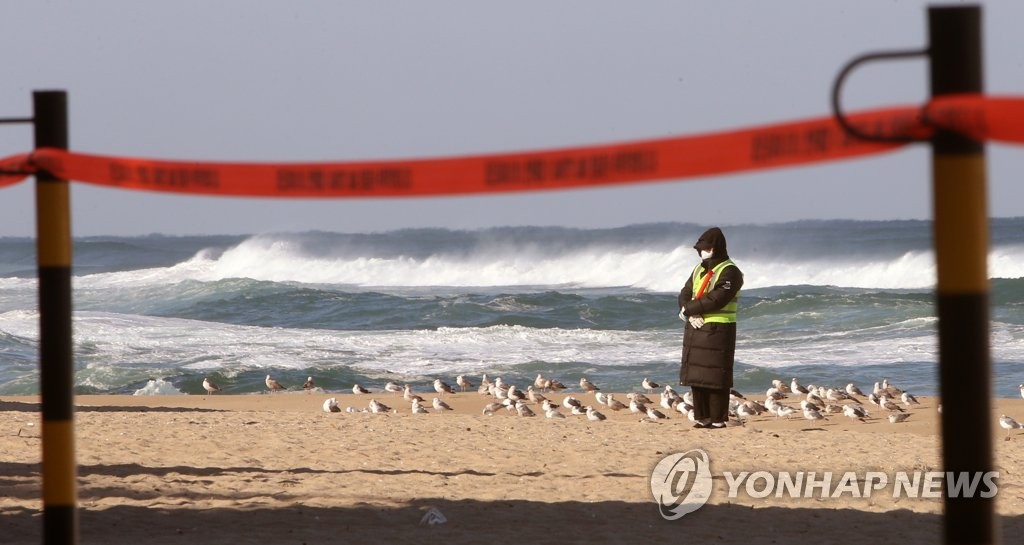 강원 닷새 만에 확진자 30명대로…원주서 12명 무더기 감염