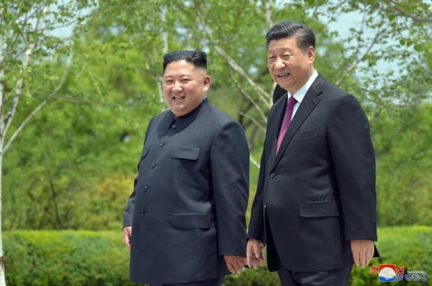 시진핑 중국 국가주석이 북한 김정은 국무위원장에게 새해 연하장을 보냈다고 조선중앙통신이 31일 보도했다. /사진=연합뉴스