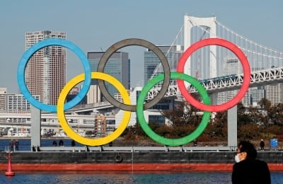 '도쿄 올림픽 손실 막아라'…日, 대회 기간 입국제한 완화 방침