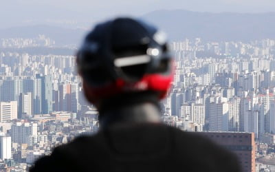 수도권 규제 '풍선효과'…아파트 매매 10건 중 7건이 지방