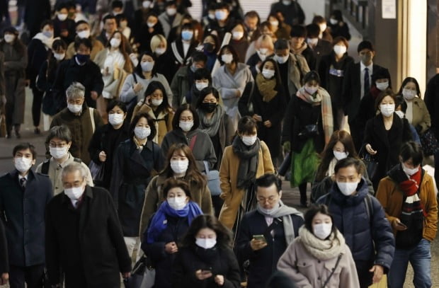 일본 신종 코로나바이러스 감염증(코로나19) 일일 확진자와 사망자가 사상 최다를 기록했다. /사진=연합뉴스