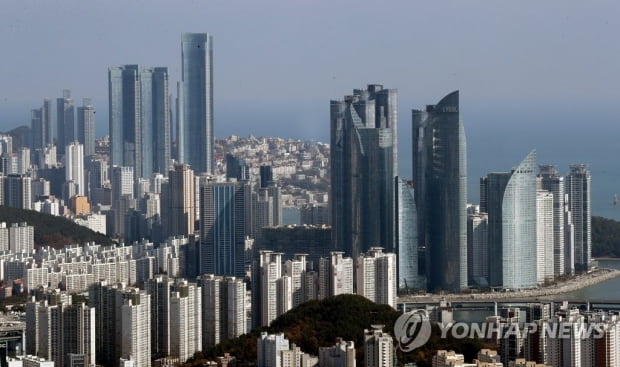 지난달 서울 전셋값 평균 2390만원↑…최저임금근로자 연봉 추월