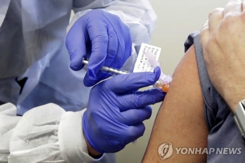 "미국, 의료계·요양원 2천400만명에 백신 우선 접종"