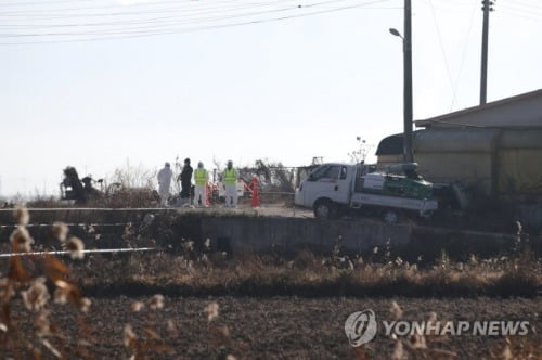 [르포] "장염 백신 맞힌지 하루도 안돼 매몰이라니…생계도 고민"