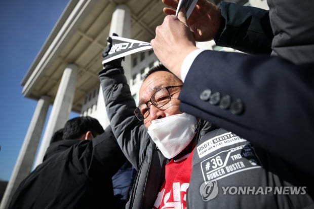 민주노총, 국회 기습회견·노동청 점거…"노조법 개정안 반대"