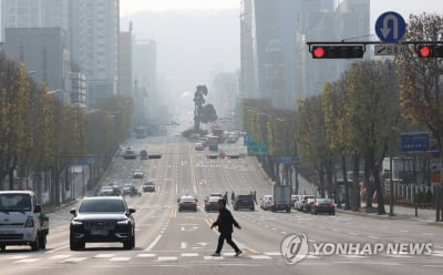 [날씨] 중부, 새벽까지 눈·비…미세먼지도 나쁨