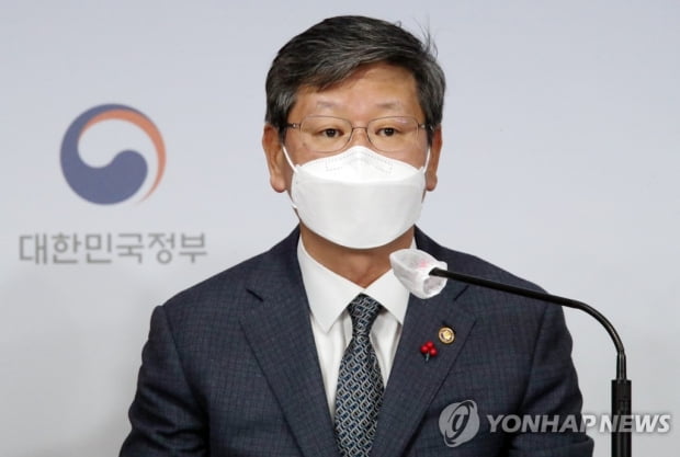 '택시기사 폭행' 이용구 "대단히 송구…운전자께도 죄송"