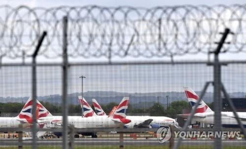 인도도 영국발 항공편 운항 중단…"영국 상황 고려한 결정"