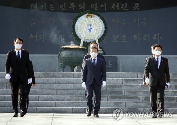 권덕철 복지부 장관 취임 "코로나19 위기극복에 모든 역량 집중"