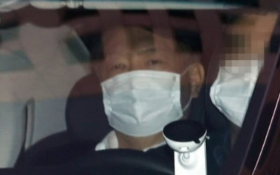 직무 복귀한 윤석열, 코로나 대응 지시…"중대범죄 우선 수사"