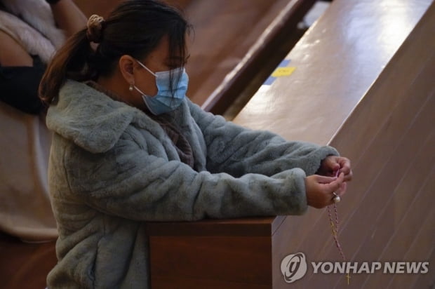 "10분마다 죽는데 병상도 없다"…미 병원 '크리스마스 악몽'