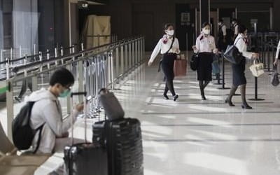 변종 코로나, 일본 공항 검역망 뚫었다…조종사·가족 감염