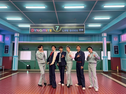 BTS, 일본 레코드대상 '특별국제음악상' 초대 수상자