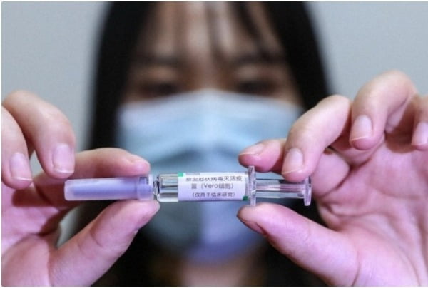중국 시노팜이 개발한 코로나19 백신/사진=신화사 캡처