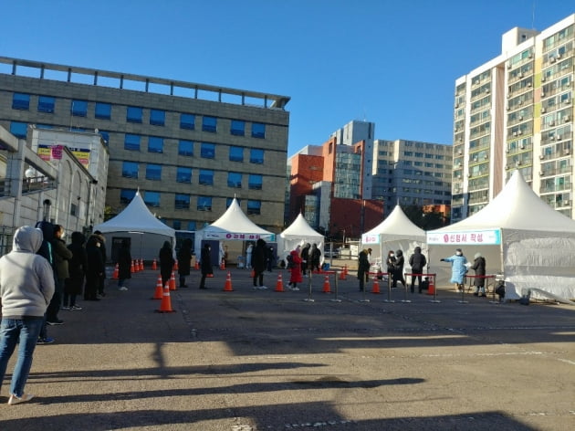 군포시, 코로나19 선제적 차단 위해 '임시선별검사소 오는 17일까지 연장 운영'