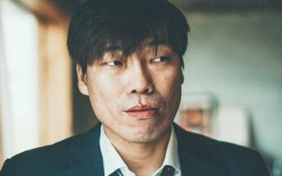 배진웅 측 "여배우 강제추행 고소내용 허위…맞고소" [전문]