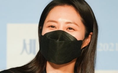 '세자매' 문소리 "독실한 크리스찬 役, 몇달간 교회 다니며 연구"