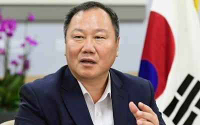 김인호 서울시의회 의장 "백신TF 제안…접종 우선순위 정하라"