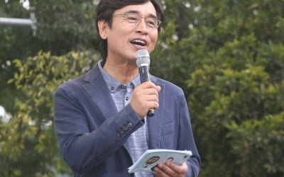 "물에 빠진 개는 패야"…'유시민 반성문'에 조국 트윗 꺼낸 김경률