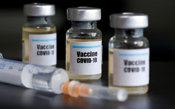 버핏, 2 조원 투자 … 머크 코로나 백신 개발 포기